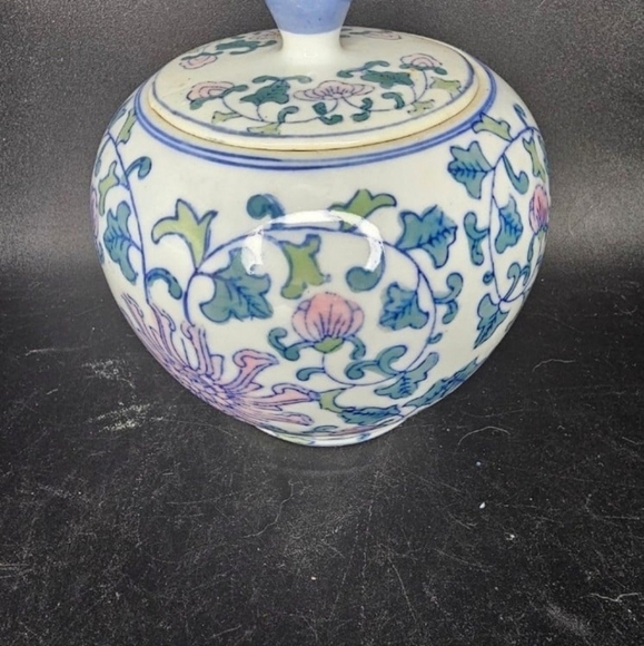 Vintage floral‎ ginger jar - Picture 2 of 5